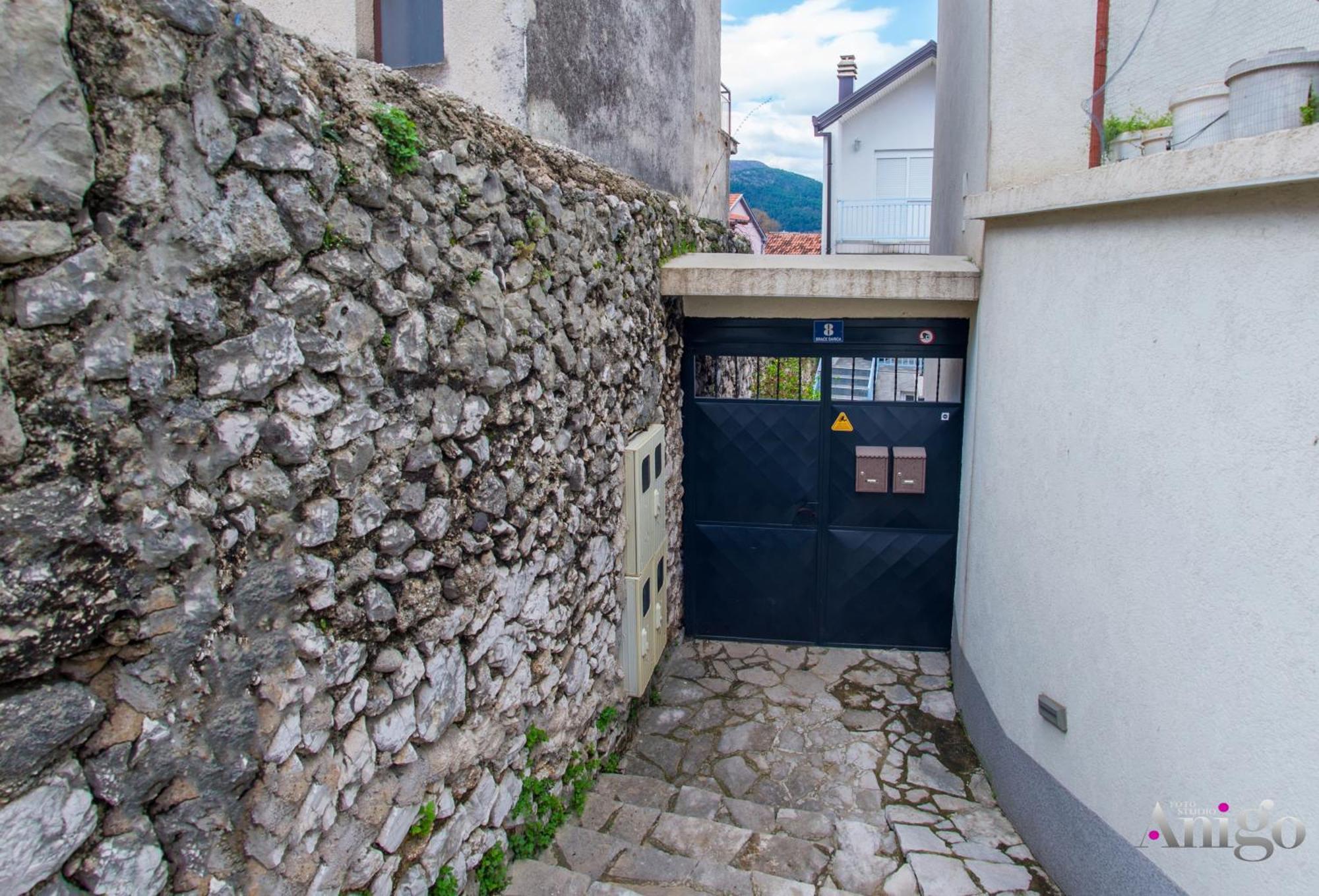 Apartment Ado Mostar Exterior photo